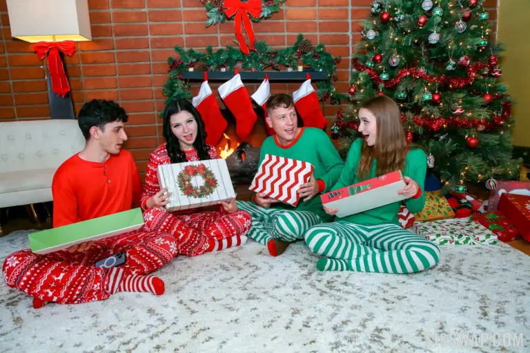 Intercambio Navideño | SUB ESPAÑOL